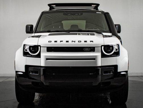 2024 Land Rover Defender 110 P400 X-Dynamic SE