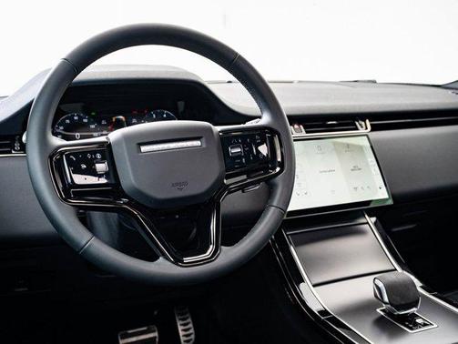 2024 Land Rover Range Rover Evoque Dynamic SE