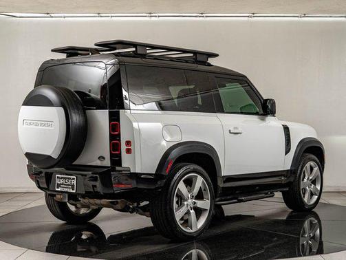 White 2023 Land Rover Defender 90 X-Dynamic SE