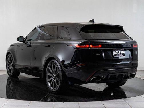 Black 2019 Land Rover Range Rover Velar R-Dynamic SE