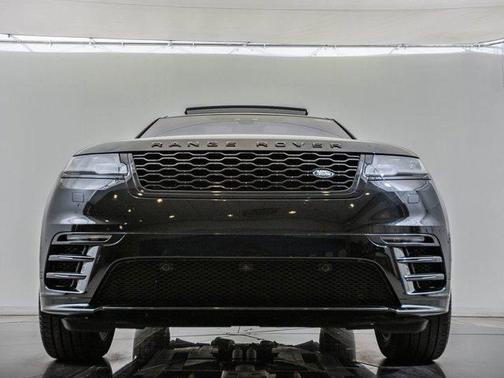 Black 2019 Land Rover Range Rover Velar R-Dynamic SE