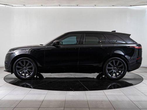 Black 2019 Land Rover Range Rover Velar R-Dynamic SE