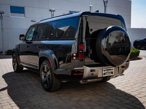 Santorini Black Metallic 2023 Land Rover Defender 130 X-Dynamic SE