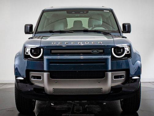 2025 Land Rover Defender 90 P400 X-Dynamic SE