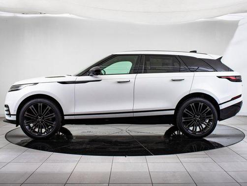 2026 Land Rover Range Rover Velar P400 Dynamic SE