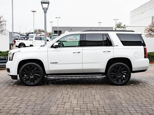 Summit White 2018 GMC Yukon SLT