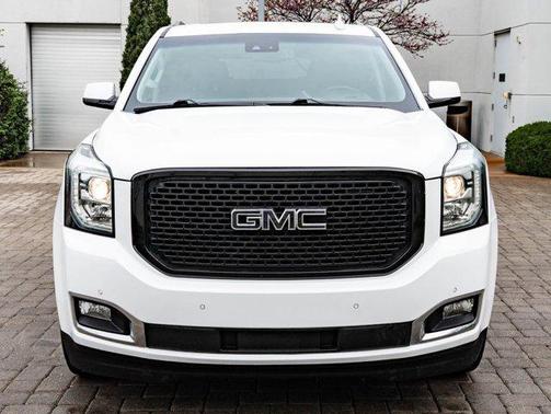 Summit White 2018 GMC Yukon SLT