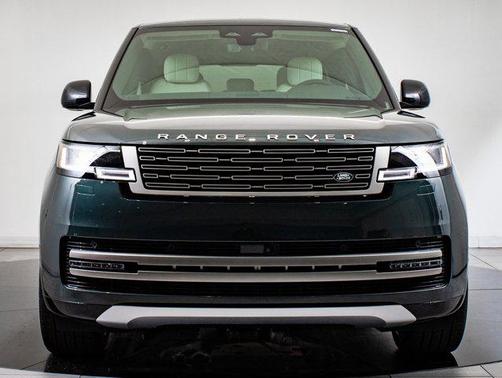 2025 Land Rover Range Rover P530 SE 7 Seat