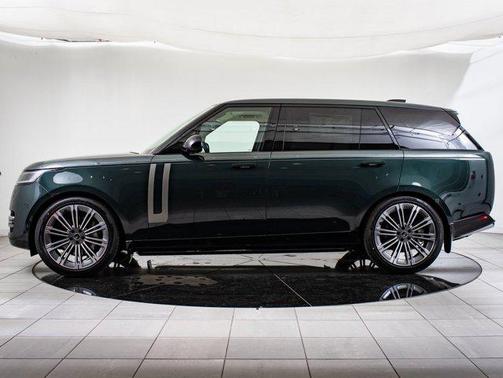 2025 Land Rover Range Rover P530 SE 7 Seat