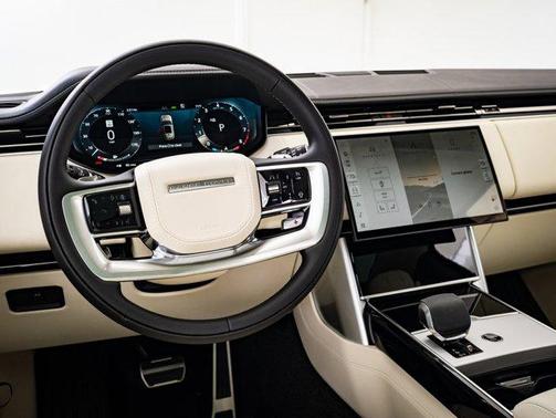 2025 Land Rover Range Rover P530 SE 7 Seat