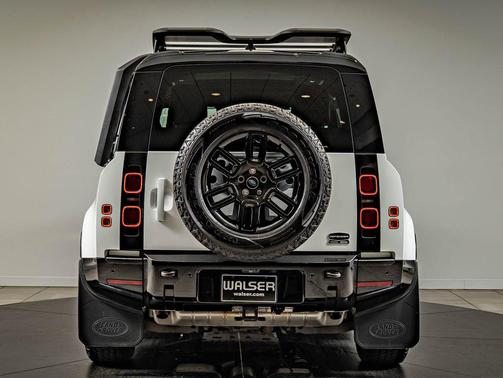 White 2023 Land Rover Defender 90 X-Dynamic SE