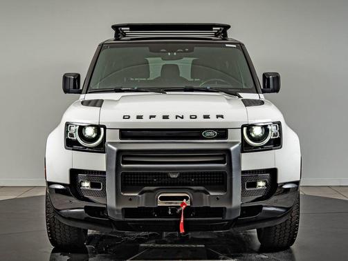 White 2023 Land Rover Defender 90 X-Dynamic SE
