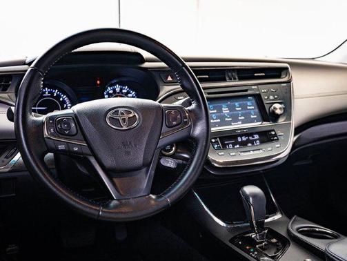2016 Toyota Avalon XLE Plus