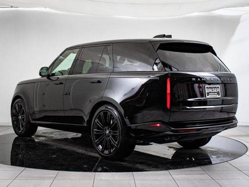 2024 Land Rover Range Rover P530 SE