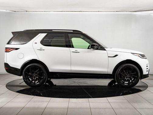 2023 Land Rover Discovery P300 S R-Dynamic