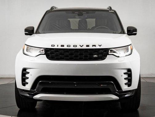 2023 Land Rover Discovery P300 S R-Dynamic