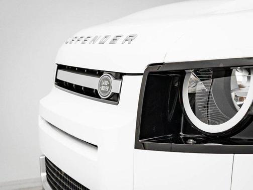 2023 Land Rover Defender 90 S