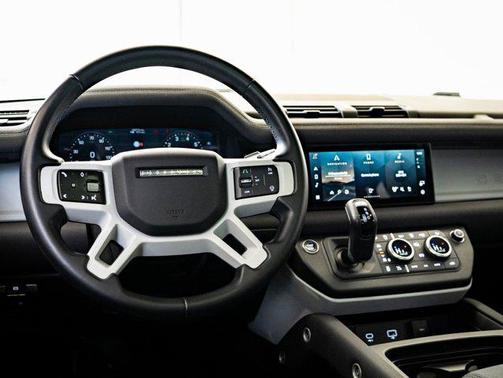 2023 Land Rover Defender 90 S