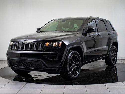 2017 Jeep Grand Cherokee Altitude