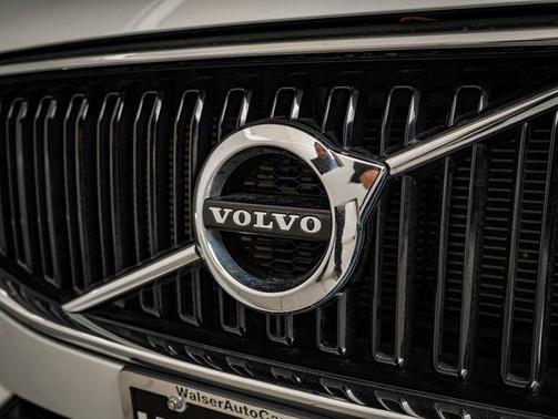 2019 Volvo XC60 T6 Momentum