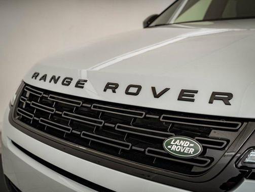 2026 Land Rover Range Rover Evoque Dynamic SE