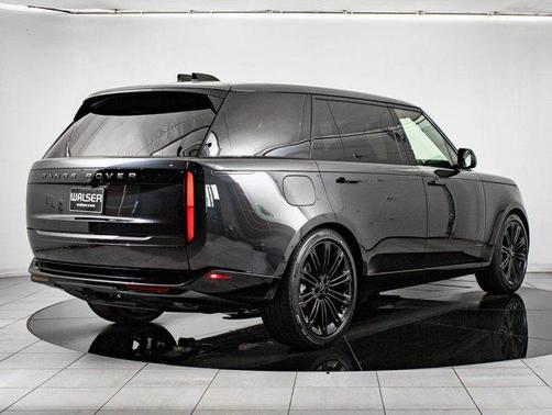 Gray 2026 Land Rover Range Rover P400 SE 7 Seat