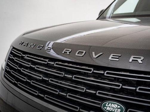 2024 Land Rover Range Rover P530 SE