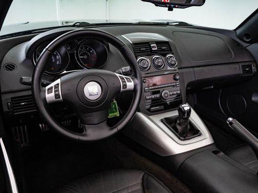 Black Onyx 2007 Saturn Sky 2dr Conv