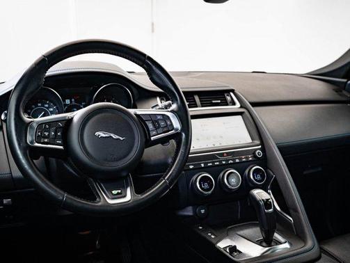 2019 Jaguar E-PACE R-Dynamic SE