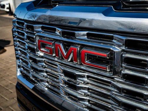 Onyx Black 2025 GMC Sierra 3500 Denali