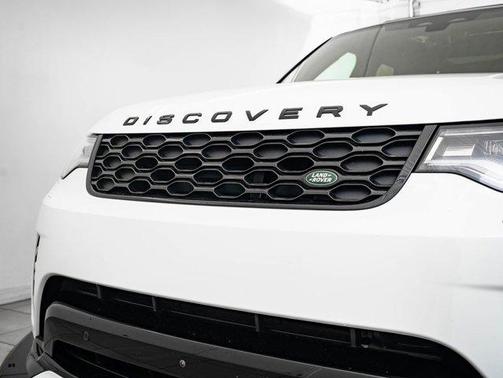 2025 Land Rover Discovery Dynamic SE