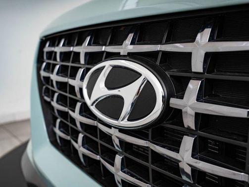 Mirage Green 2025 Hyundai VENUE SEL