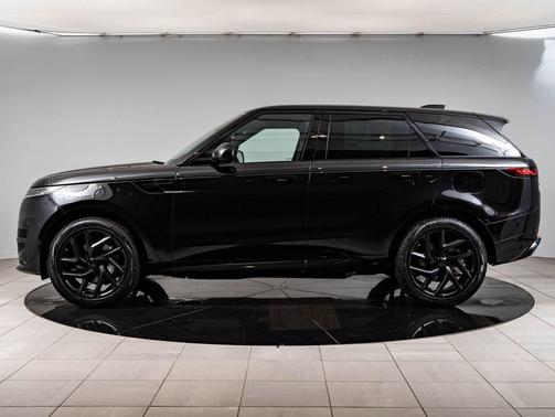 Santorini Black Metallic 2026 Land Rover Range Rover Sport SE