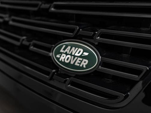 Santorini Black Metallic 2026 Land Rover Range Rover Sport SE