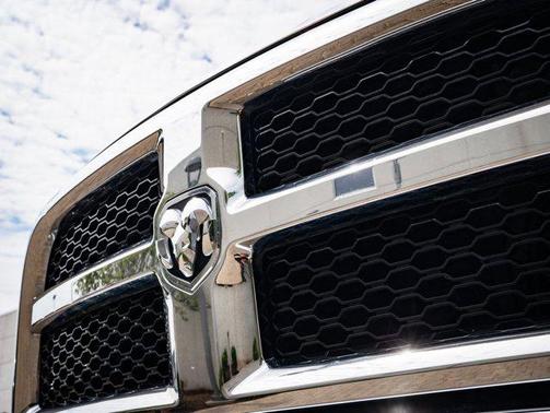2018 RAM 2500 Tradesman Crew Cab 4x4 6'4' Box