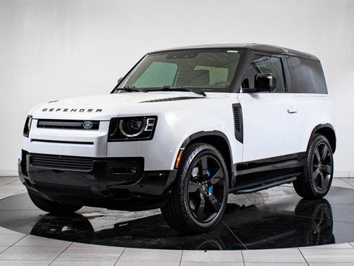 2022 Land Rover Defender V8