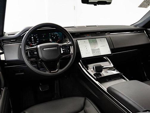 Santorini Black Metallic 2026 Land Rover Range Rover Sport SE