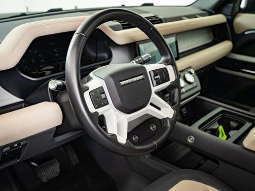 2022 Land Rover Defender 90 X-Dynamic S