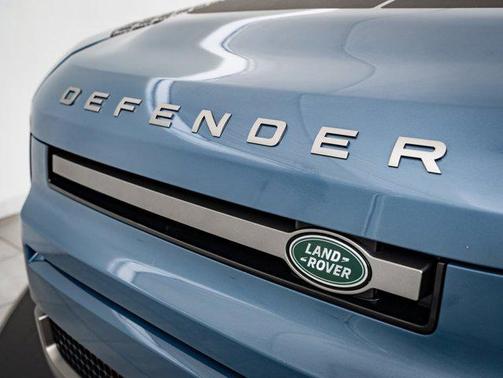 2022 Land Rover Defender 90 X-Dynamic S