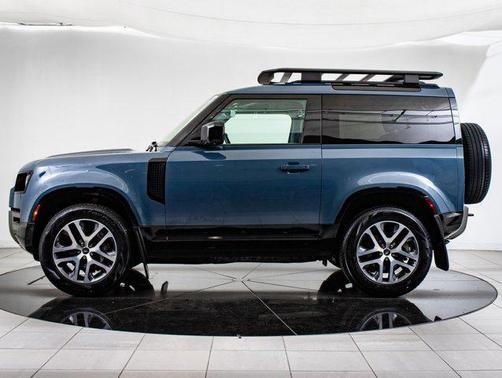 2022 Land Rover Defender 90 X-Dynamic S