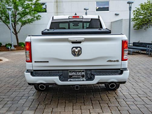 Bright White Clearcoat 2022 RAM 1500 Big Horn/Lone Star