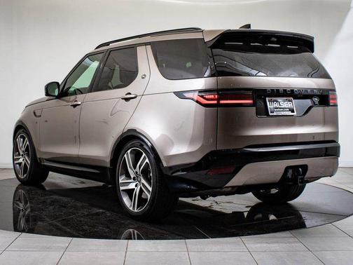 2022 Land Rover Discovery P360 S R-Dynamic