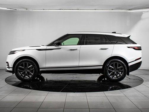 2026 Land Rover Range Rover Velar P250 SE R-Dynamic