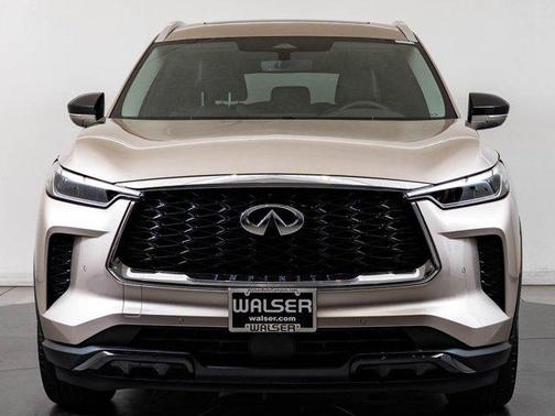 Gold 2023 INFINITI QX60 Luxe