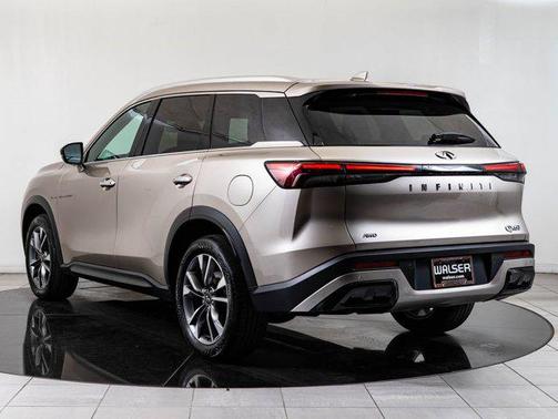 Gold 2023 INFINITI QX60 Luxe