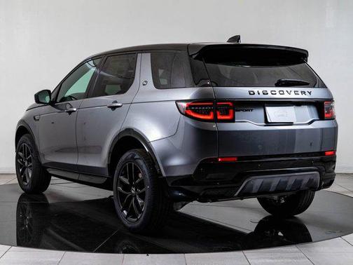 Eiger Grey Metallic 2026 Land Rover Discovery Sport Landmark