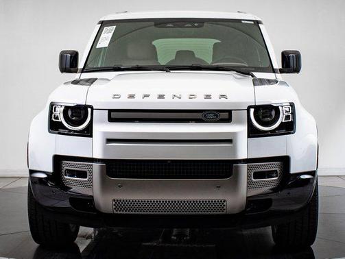 2025 Land Rover Defender 110 P400 X-Dynamic SE
