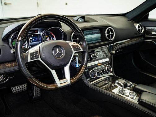 2016 Mercedes-Benz AMG SL Base