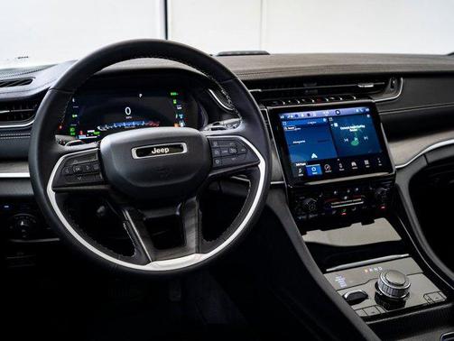 2024 Jeep Grand Cherokee 4xe Anniversary Edition