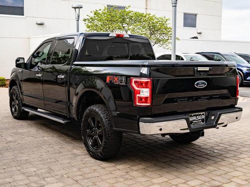Shadow Black 2018 Ford F-150 XLT